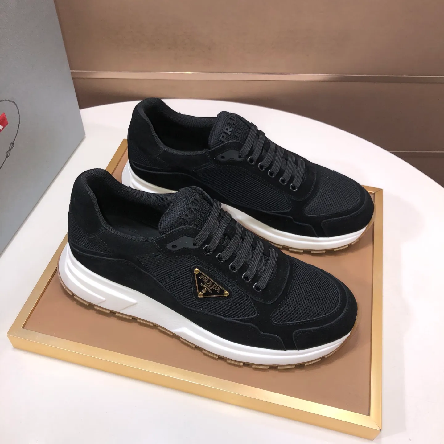 Men's shoes 💰580💰 [PRADA] Top-quality original items, new seasonal styles, high-quality original items, top-level imported calfskin and original imported glue, imported cowhide lining with original cowhide feet, original outsole! Quality guaranteed! Code 38-45 (45 customized)